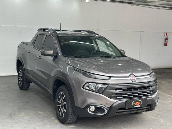 FIAT TORO 1.8 16V EVO FLEX FREEDOM AT6 FIAT TORO 1.8 16V EVO FLEX FREEDOM AT6